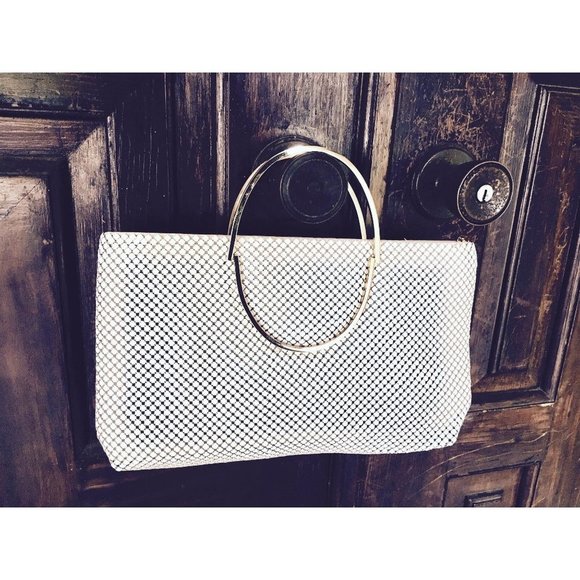 White Mesh Metal Purse Handbag Retro Bag Golden Framed Handle Vintage Accessory - Picture 1 of 11